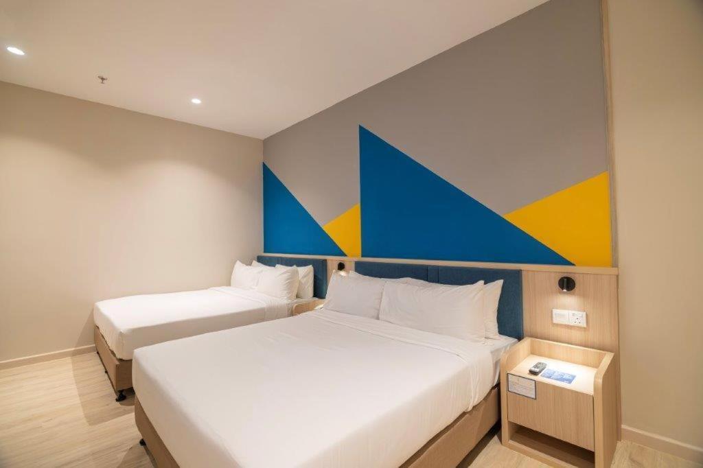 Fives Meldrum Hotel