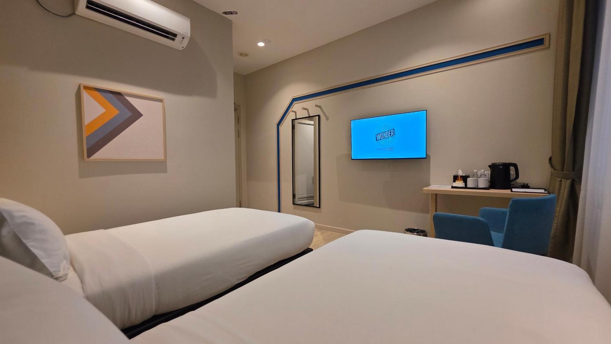 Hotel Fives Meldrum