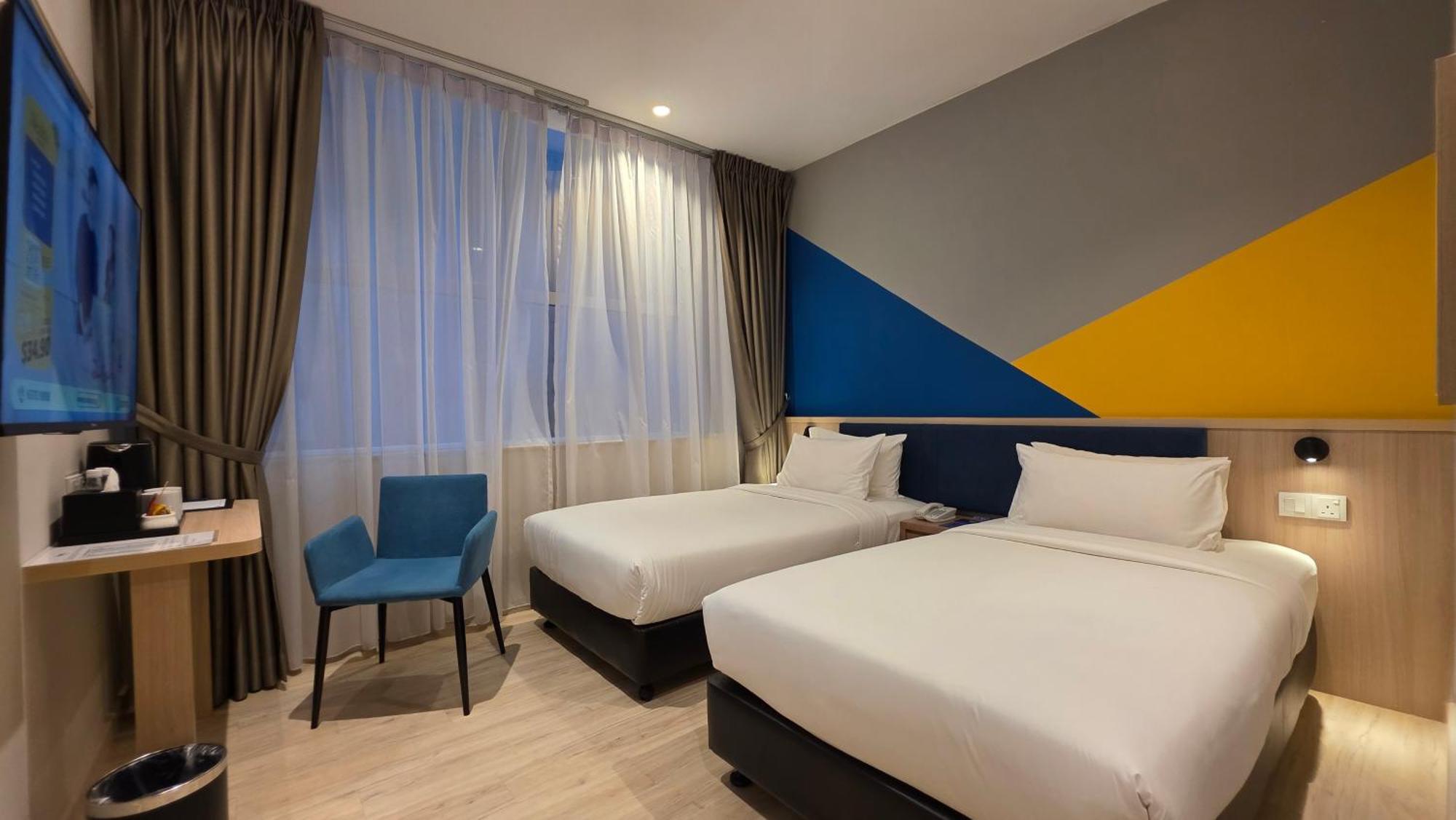 Hotel Fives Meldrum 3*