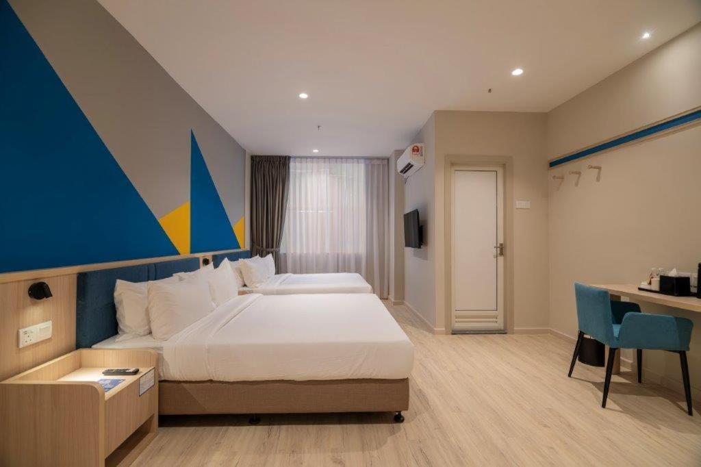 Fives Meldrum 3* Johor Bahru